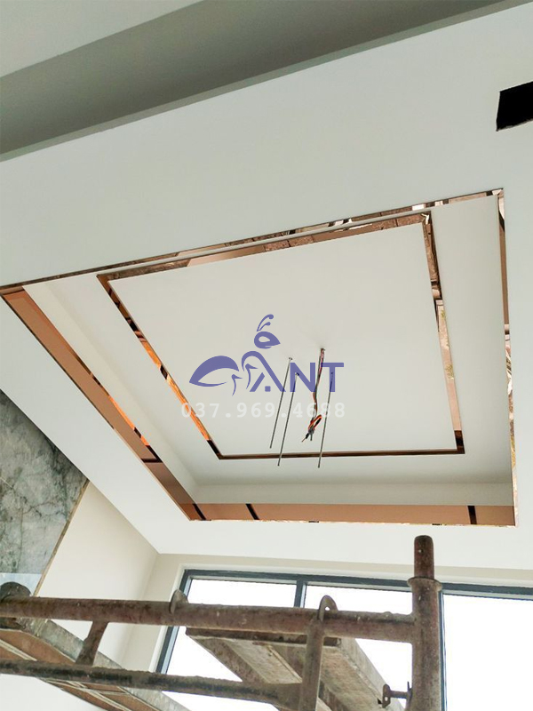 Inox Trần Thạch Cao MÀU hồng gương